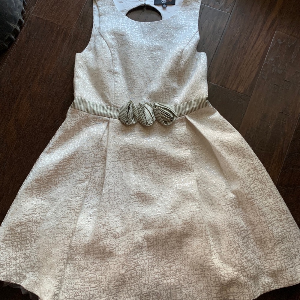 Girls dress